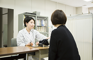 Healthcare center, medical treatment room